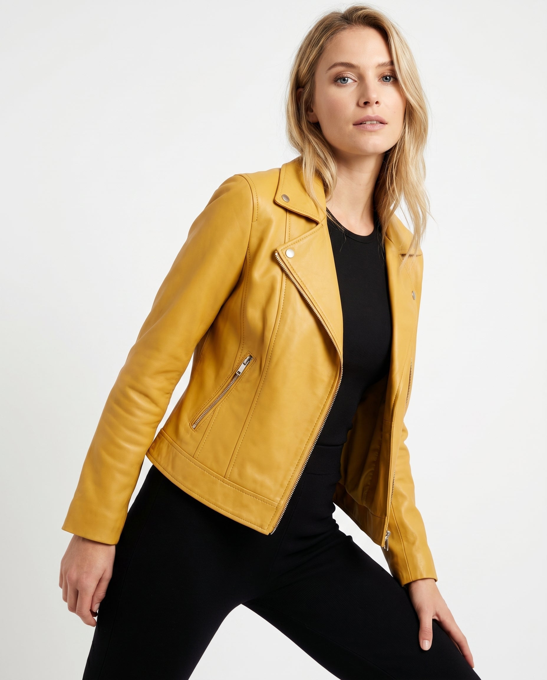Penelope - Stylish Fitted Leather Jacket