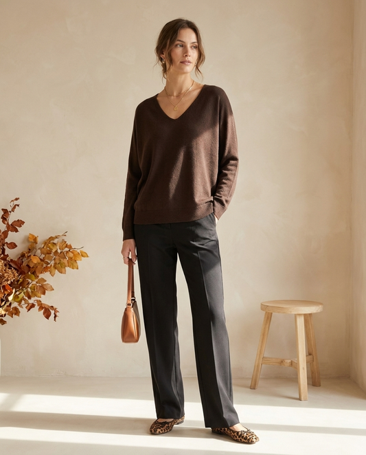 Sofie V-neck sweater hero