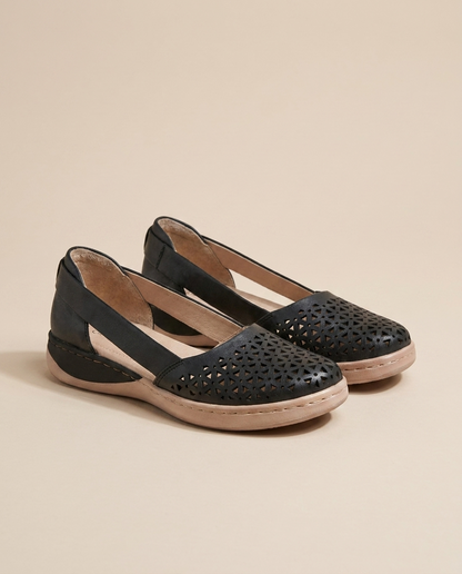 Orthopedic comfort flat shoes hero