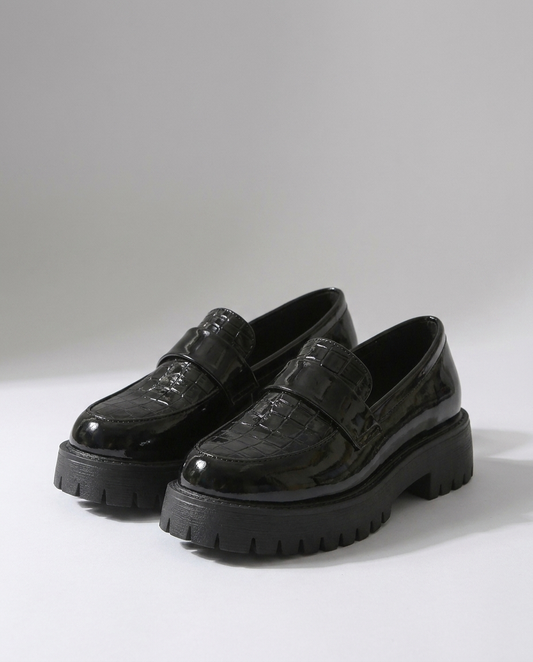 croc loafers hero
