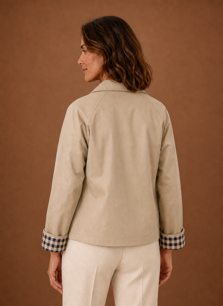 Lichte beige jas dames – afbeelding 2