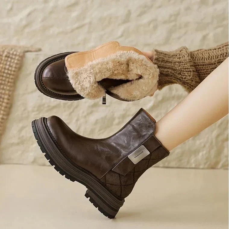 Marin City | Women's Faux Fur Lined Side Zip Chelsea Ankle Boots