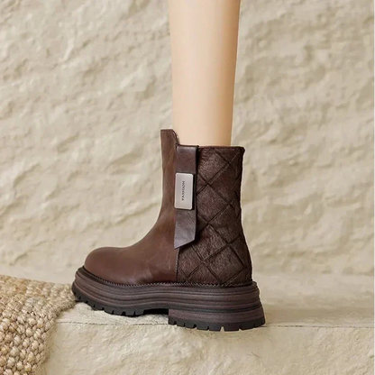 Marin City | Women's Faux Fur Lined Side Zip Chelsea Ankle Boots